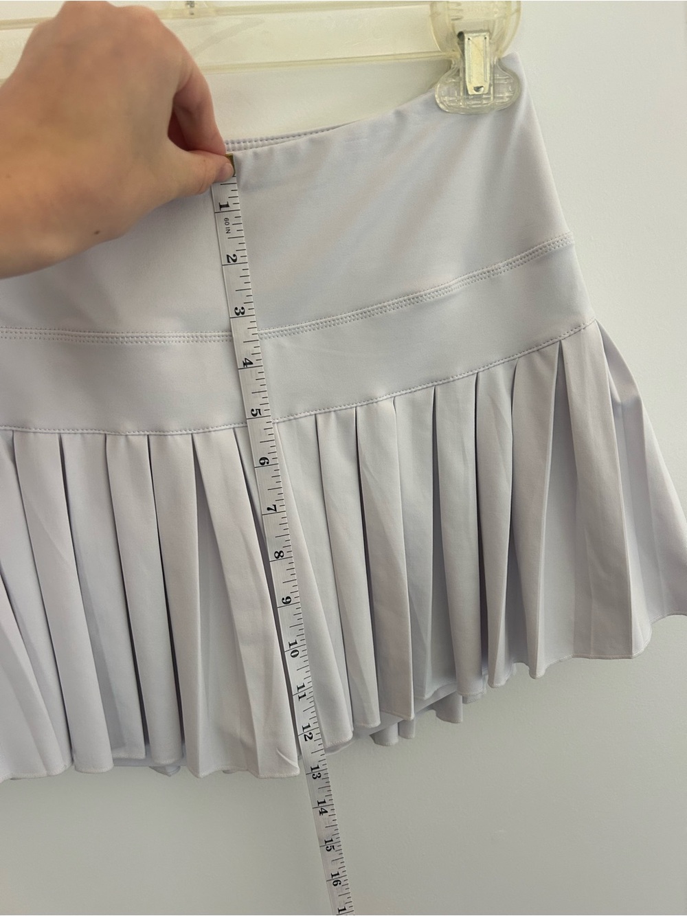 Gold Hinge White Pleated Athletic Skirt — Size Medium — Tennis & Golf - Picture 5 of 6